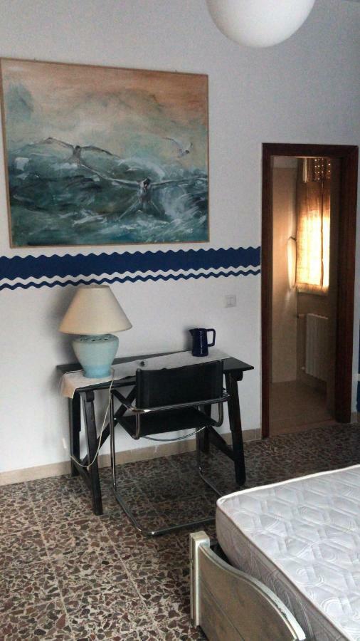 Viale Italia 41: I Migliori Anni Hotel Сасари Екстериор снимка