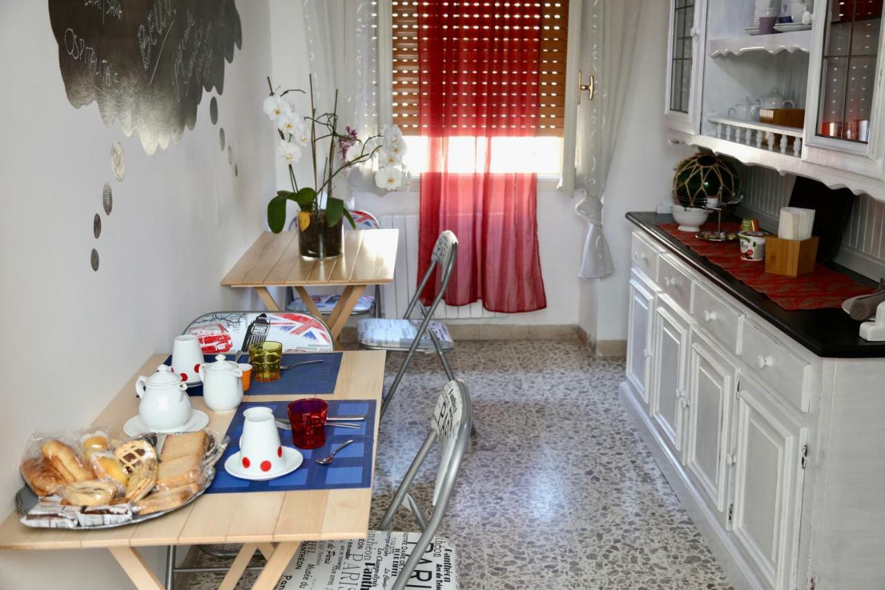 Viale Italia 41: I Migliori Anni Hotel Сасари Екстериор снимка