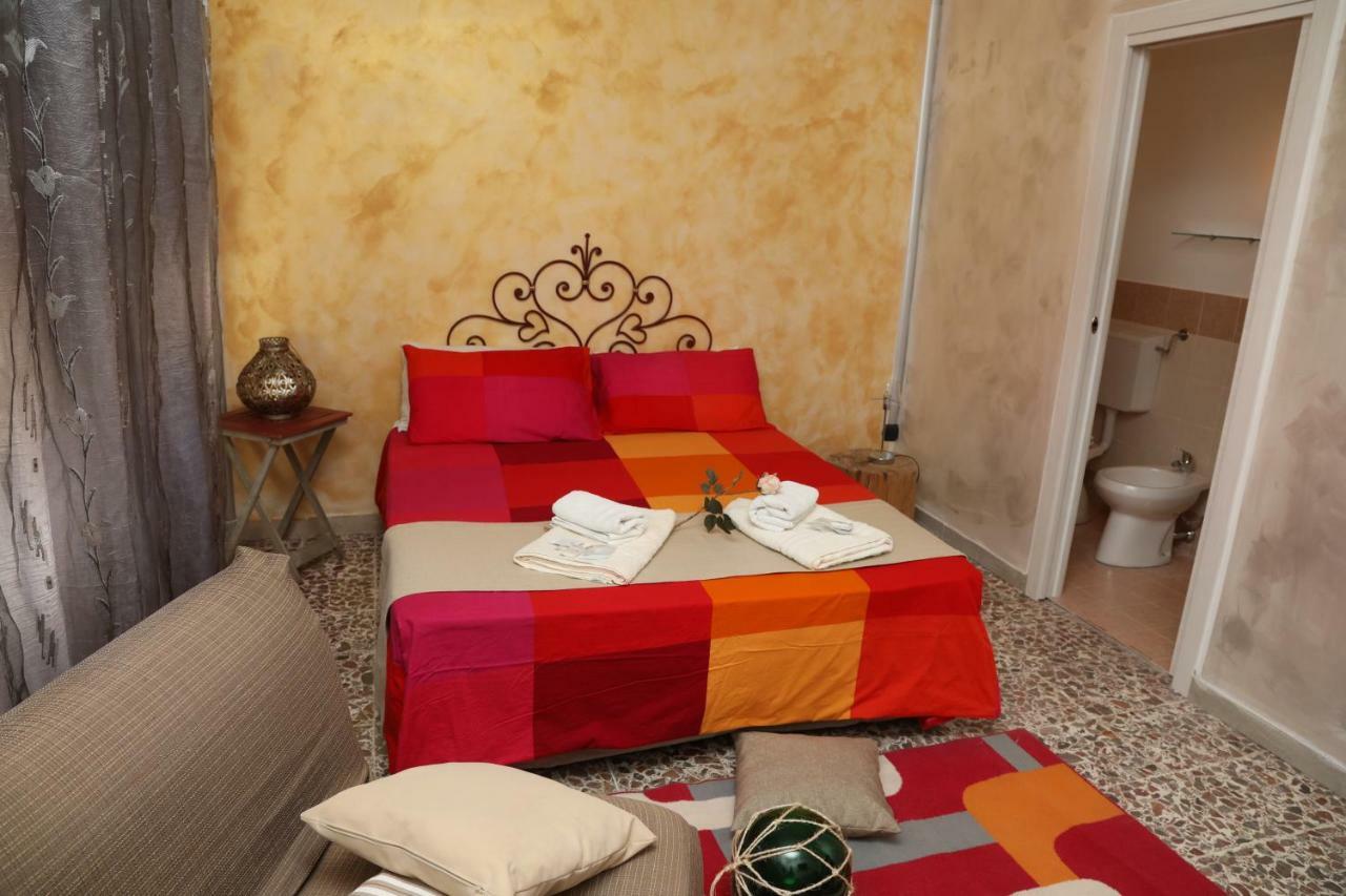 Viale Italia 41: I Migliori Anni Hotel Сасари Екстериор снимка